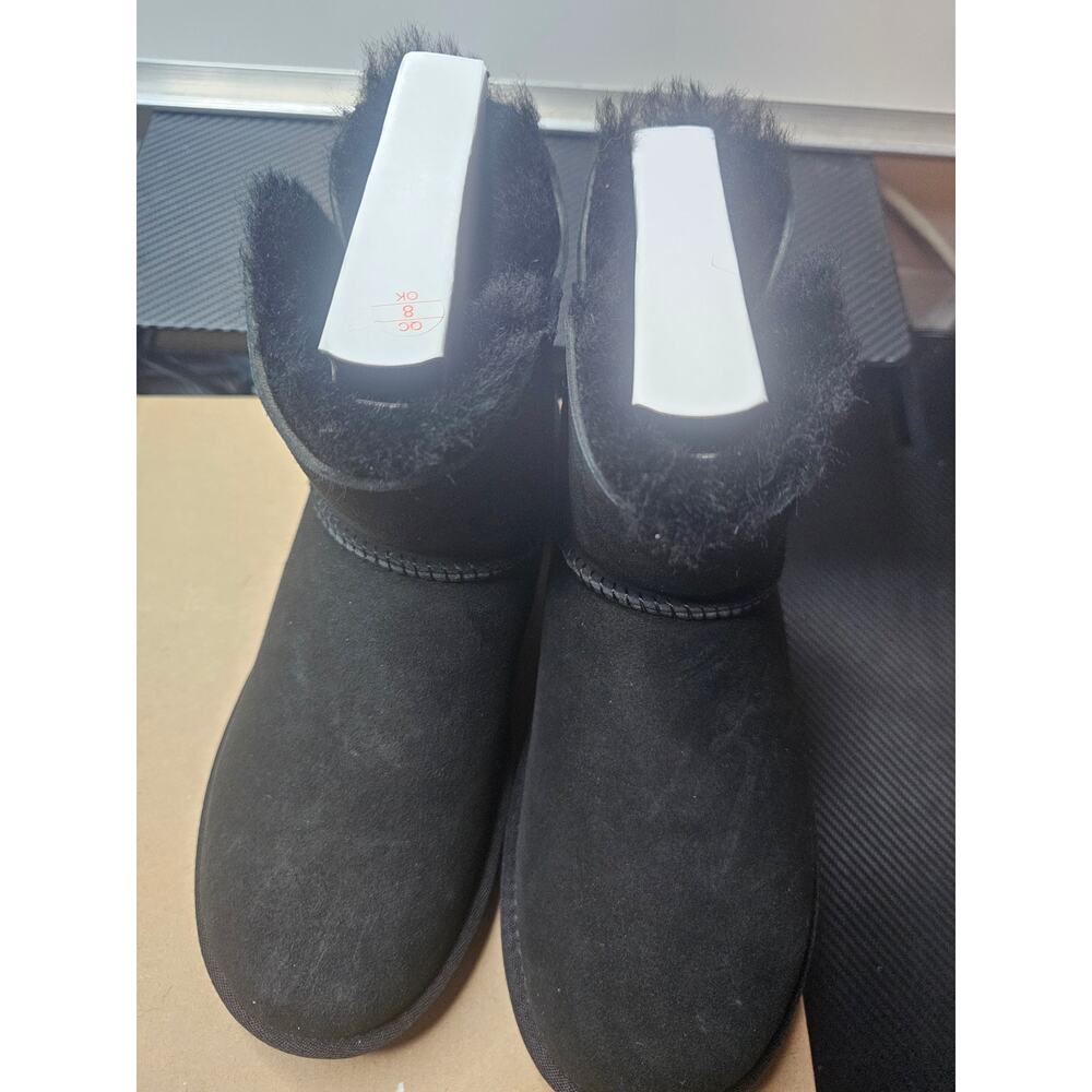 UGG Women's black Mini Bailey Button II Boots Size 8